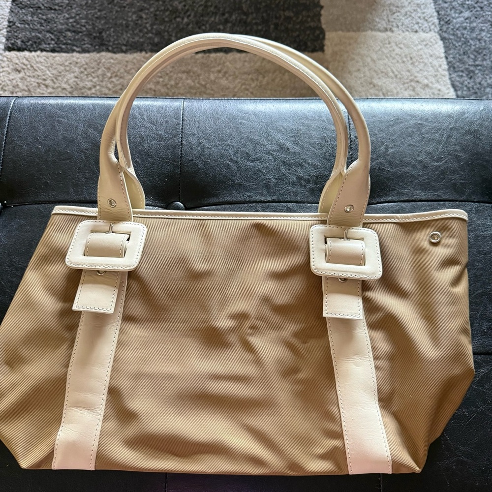 Elegant Tan and Cream Women's Handbag